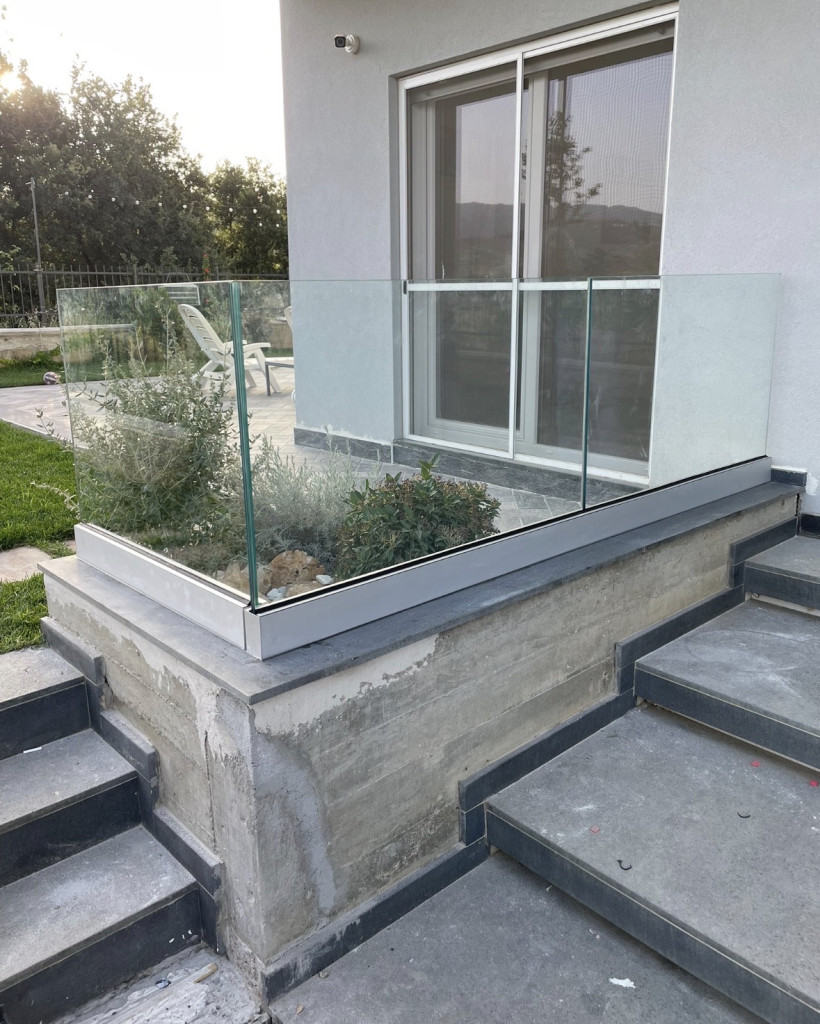 Parapetti, Scale, Pensiline