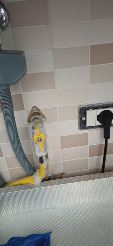 Sostituzione Tubo Gas